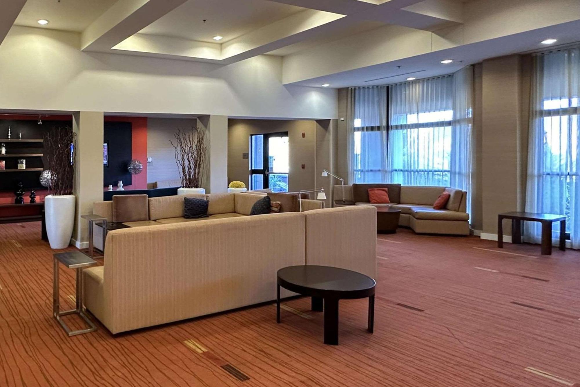 Country Inn & Suites By Radisson, Convention Center Altoona Exterior foto