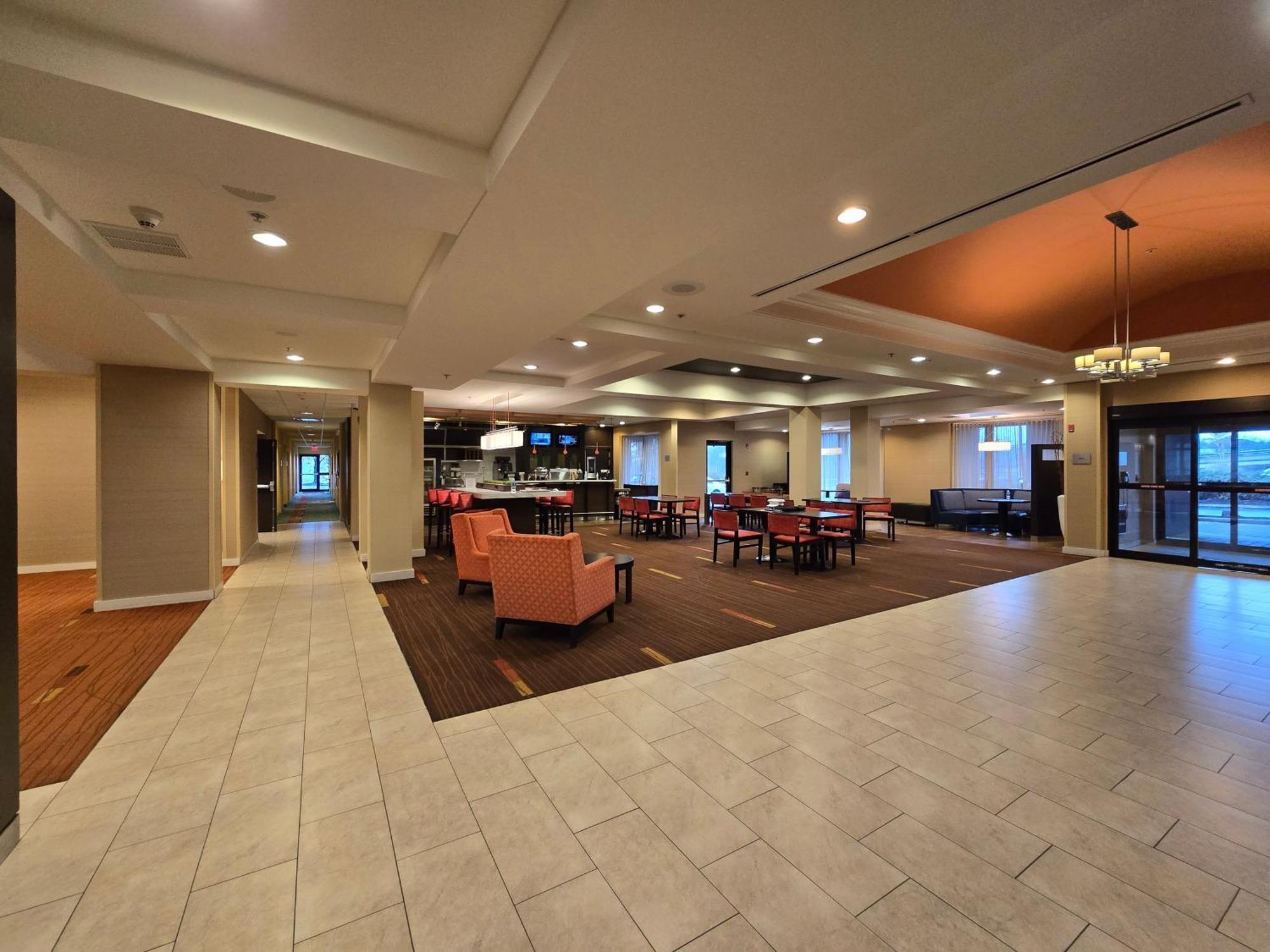 Country Inn & Suites By Radisson, Convention Center Altoona Exterior foto