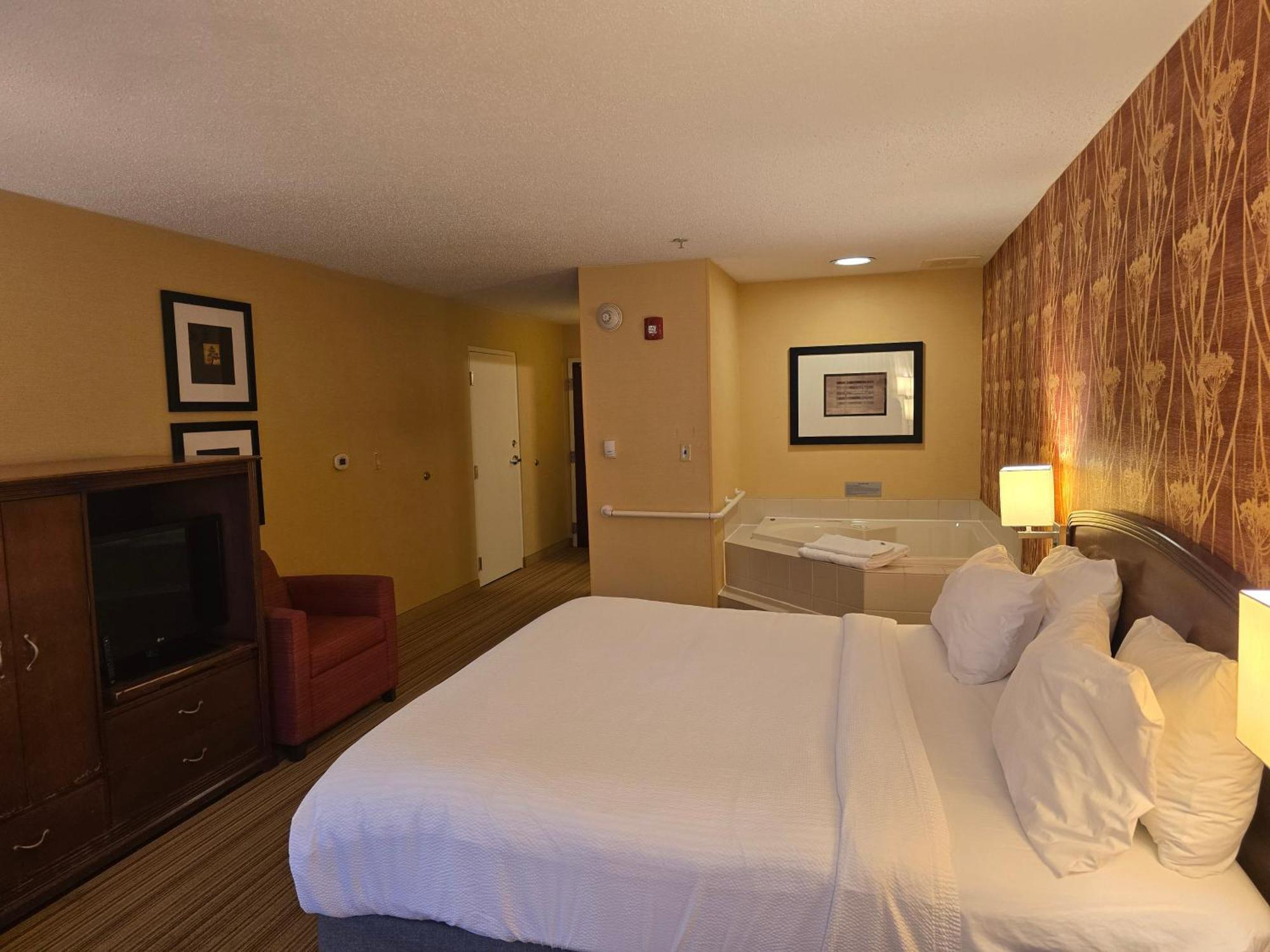 Country Inn & Suites By Radisson, Convention Center Altoona Exterior foto