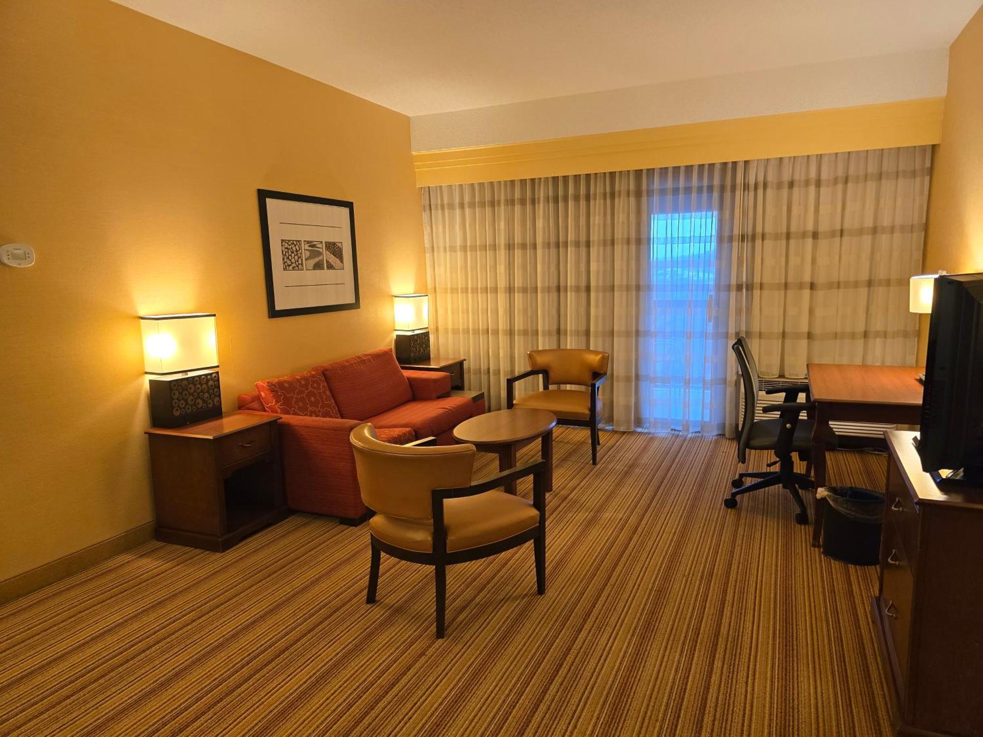 Country Inn & Suites By Radisson, Convention Center Altoona Exterior foto