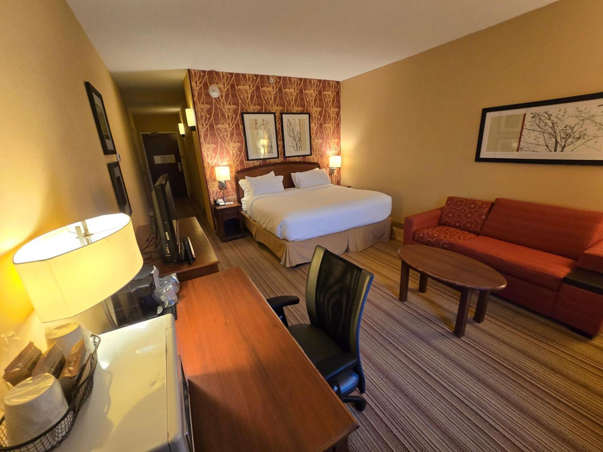 Country Inn & Suites By Radisson, Convention Center Altoona Exterior foto