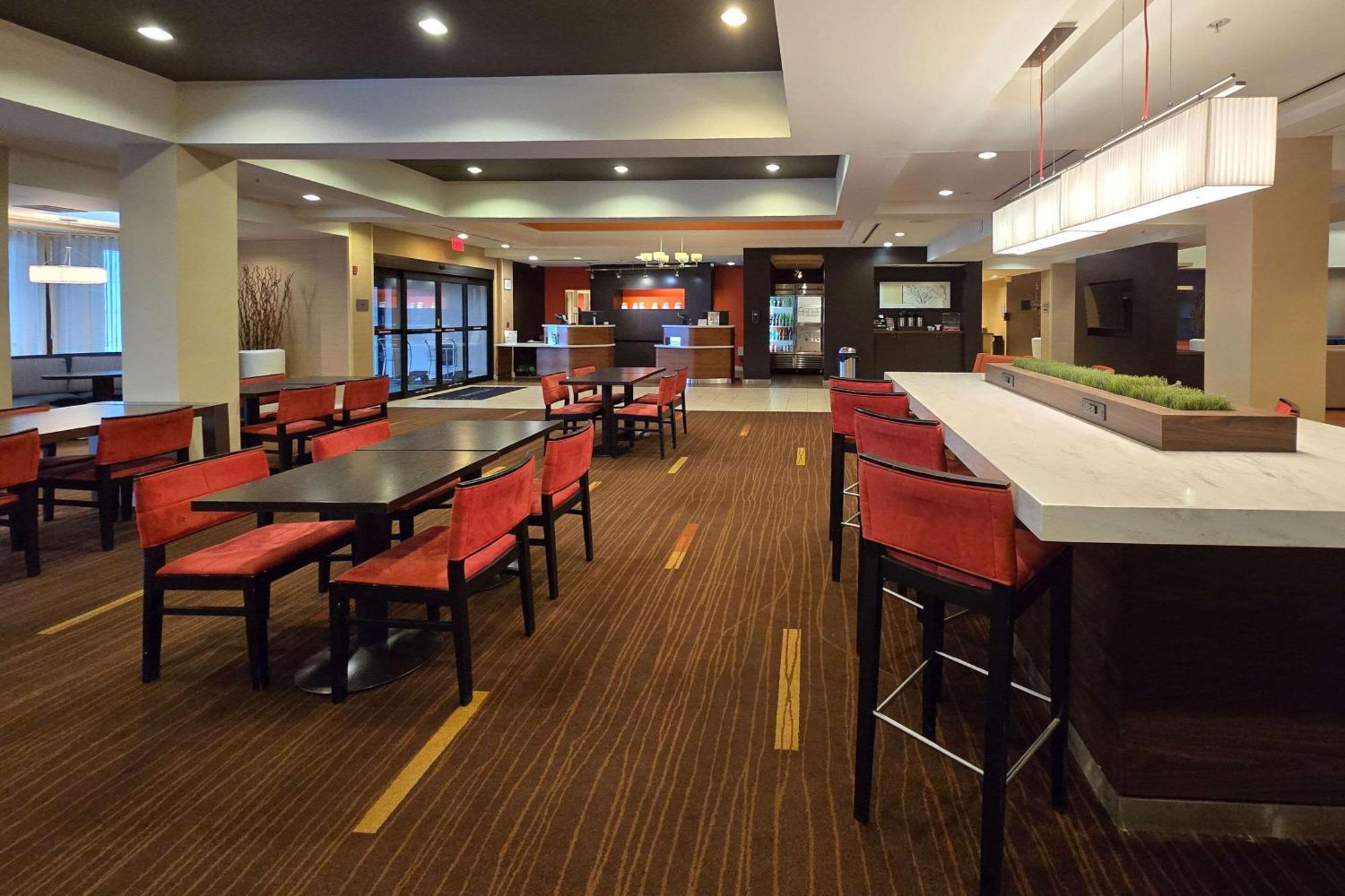 Country Inn & Suites By Radisson, Convention Center Altoona Exterior foto