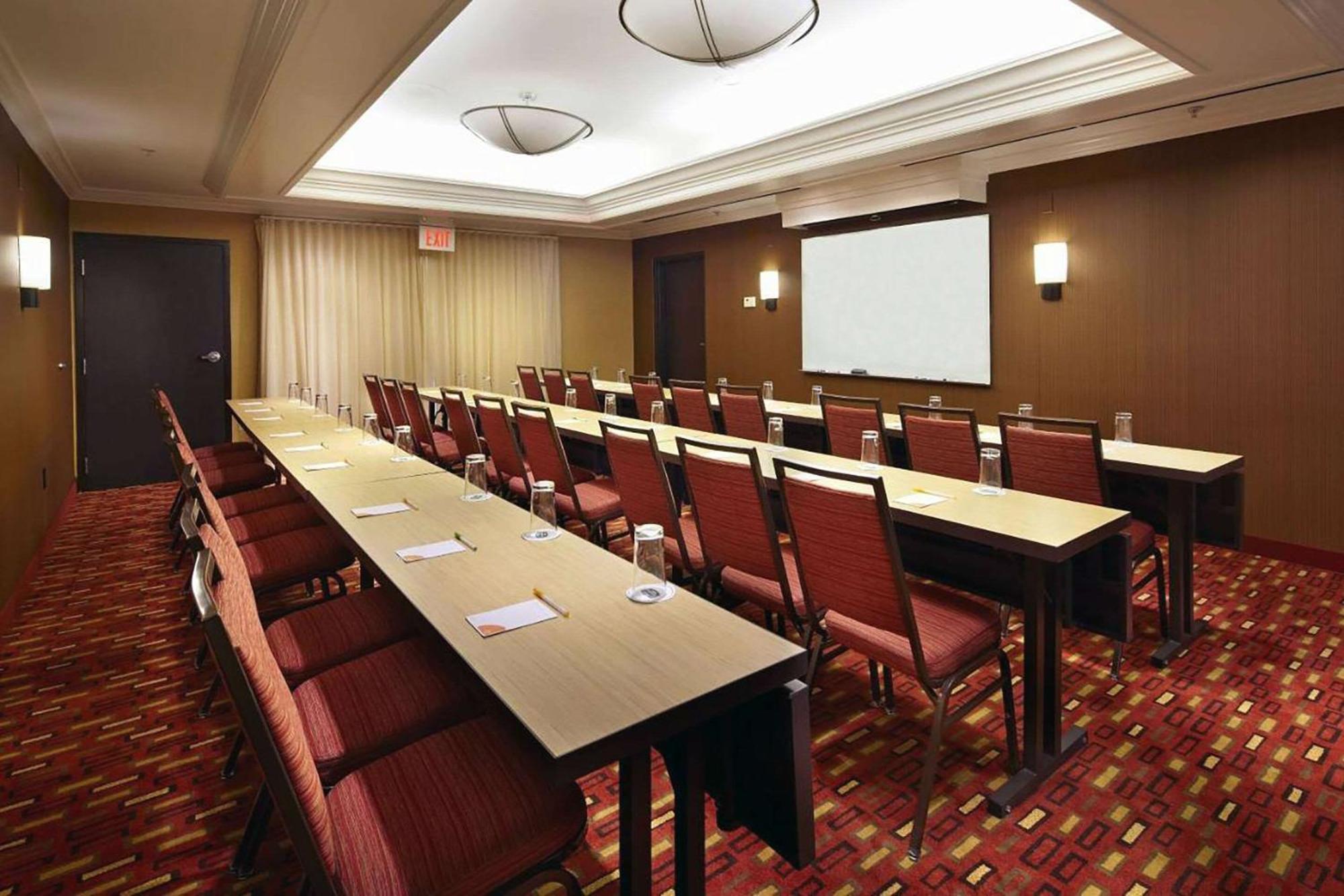 Country Inn & Suites By Radisson, Convention Center Altoona Exterior foto