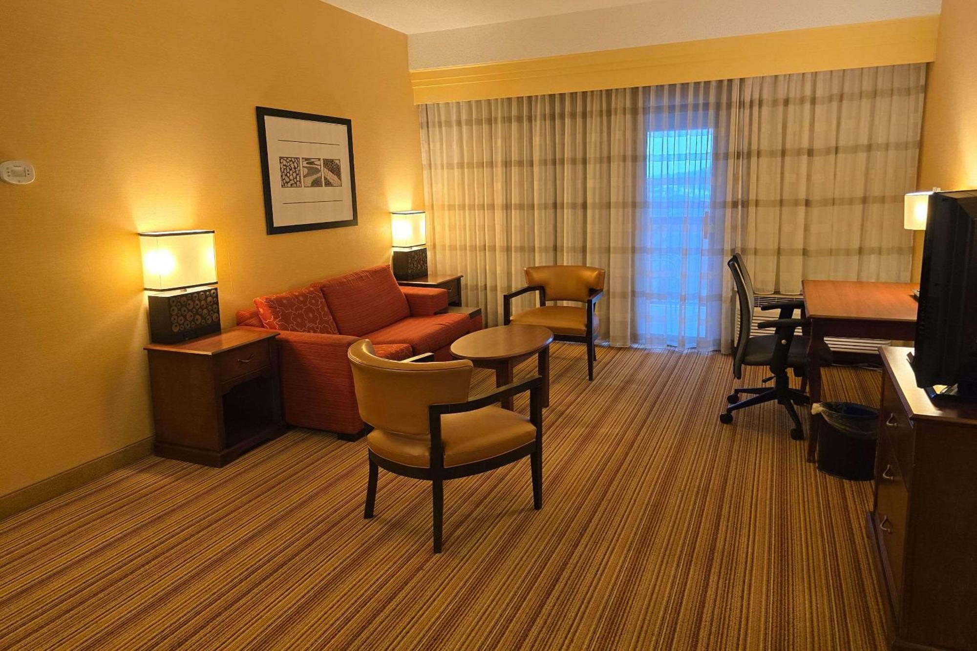 Country Inn & Suites By Radisson, Convention Center Altoona Exterior foto